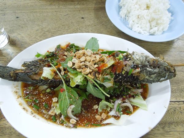 魚の甘辛あんかけ